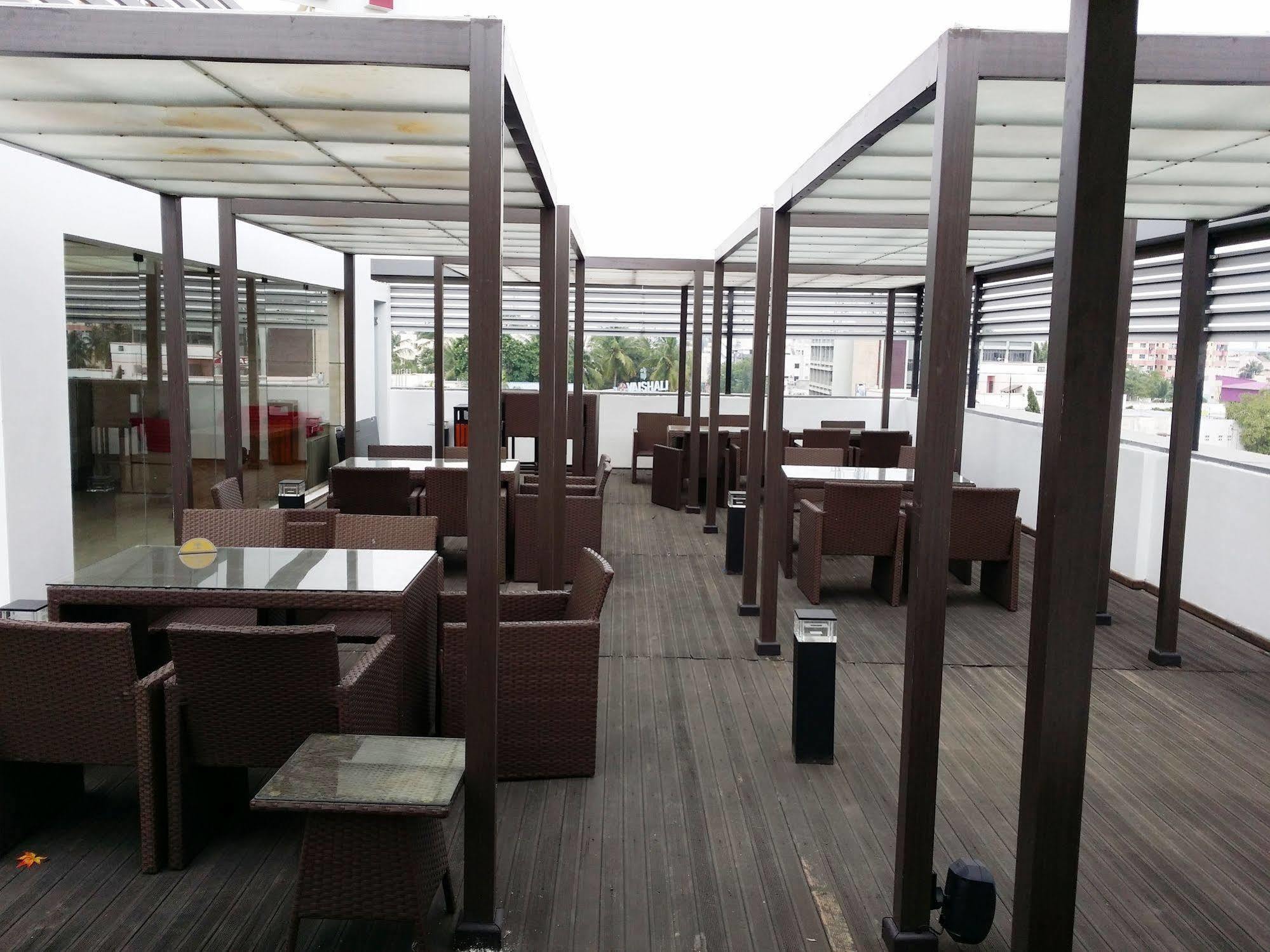 Hotel Oxina Lygon Tiruchirappalli Экстерьер фото
