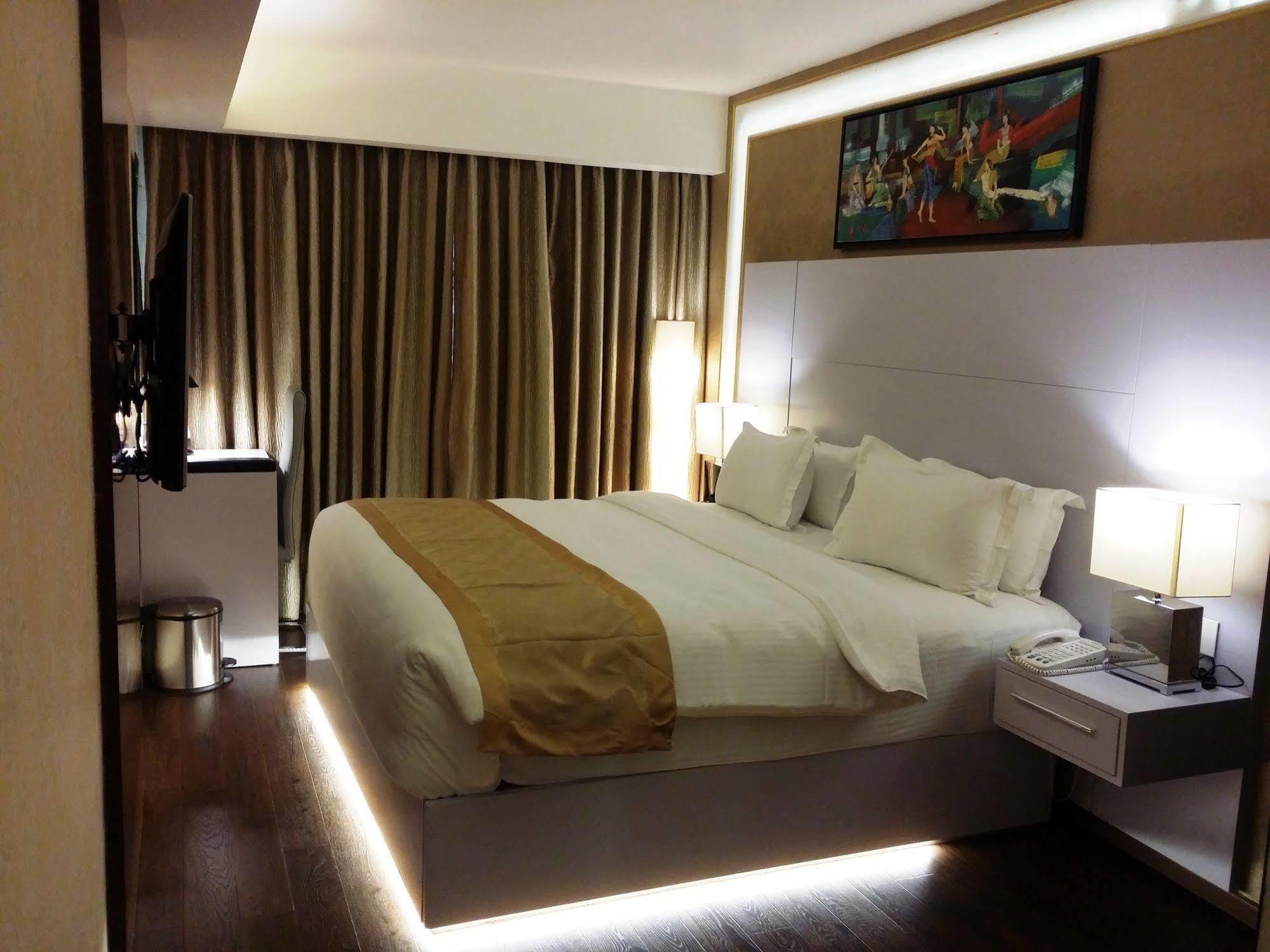 Hotel Oxina Lygon Tiruchirappalli Экстерьер фото