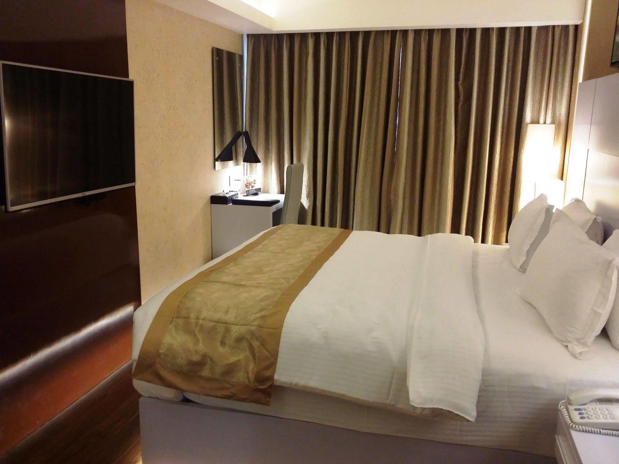 Hotel Oxina Lygon Tiruchirappalli Экстерьер фото